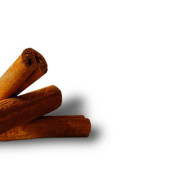 Read more about the article Recipes with cinnamon essential oil